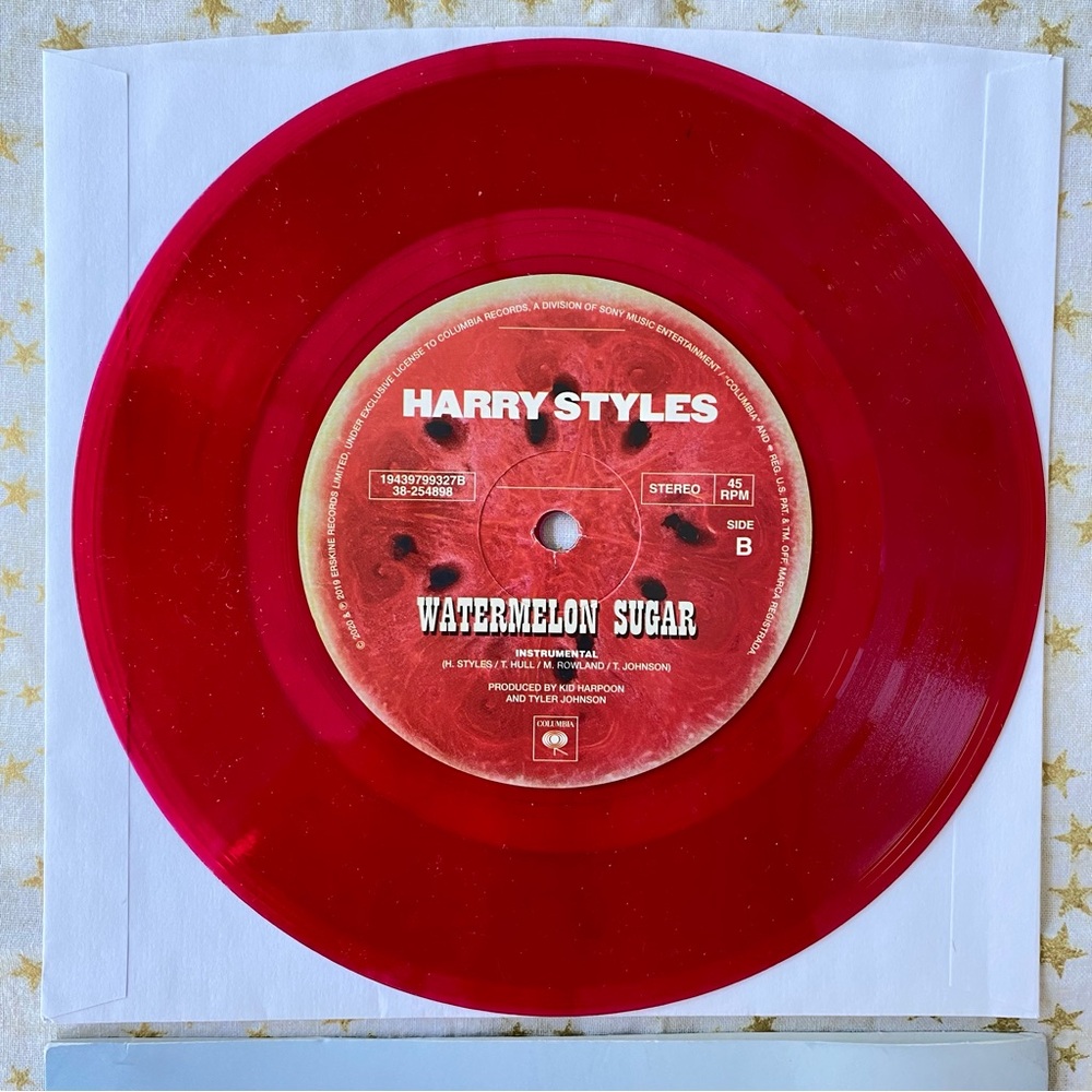 HARRY STYLES Watermelon
Sugar. 7" Vinyl Single. Red Limited Edition
RARE - Picture 5 of 13